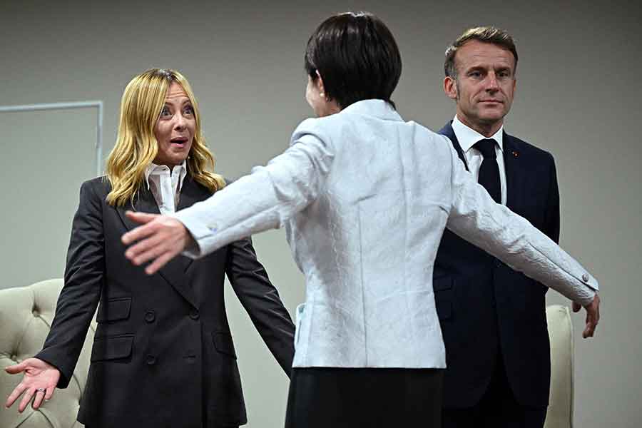 高市総理と初対面したイタリアのメローニ首相【写真：Aflo】