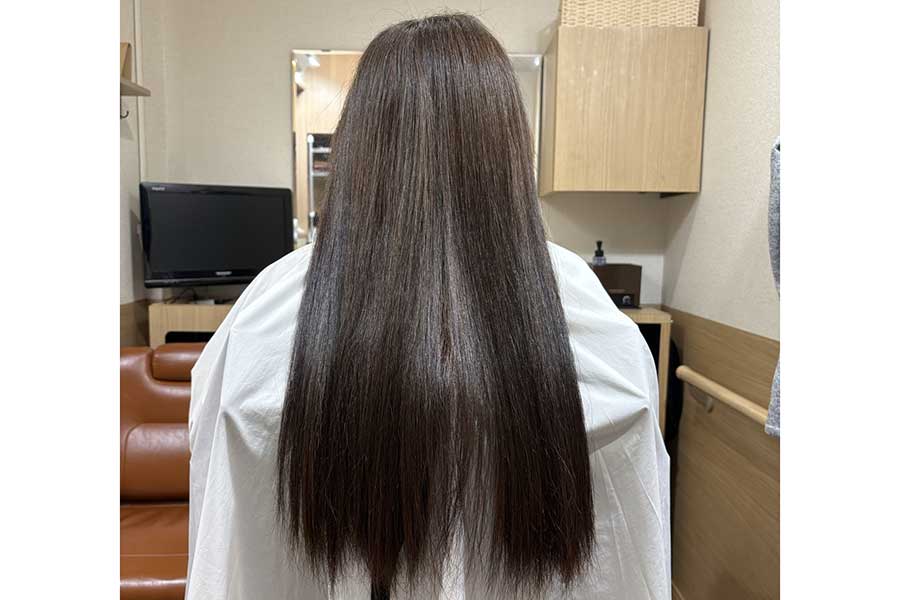 ヘアドネーション前の長い髪【写真提供：Sugako（@poohko29）さん】