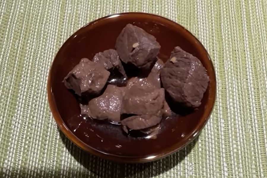 前菜で提供された「マグロのしょうゆ煮」に感動（スクリーンショット）