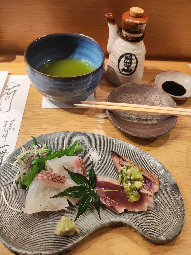 料理に添えられていたワサビの味がお気に入りに【写真提供：ロベルト・フィオルッチ】