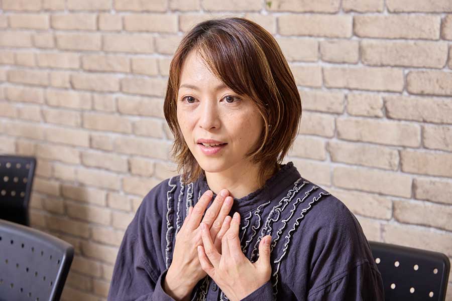 毎日、楽しく介護の仕事と向き合っている【写真:くさかべまき】