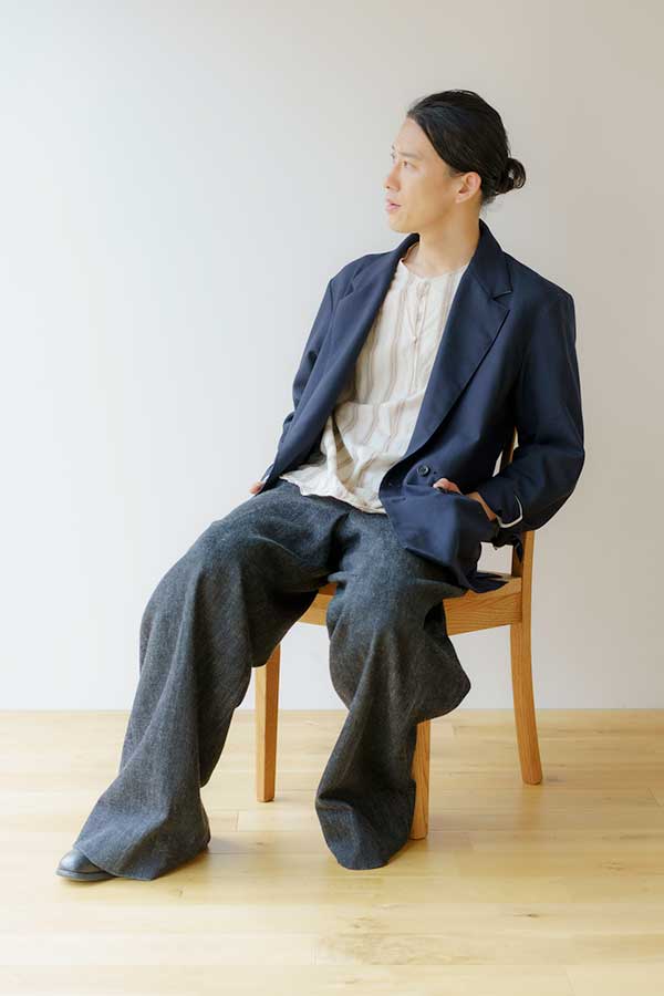 日本人が着こなす、バギーパンツやワイドパンツに驚き（写真はイメージ）【写真：PIXTA】