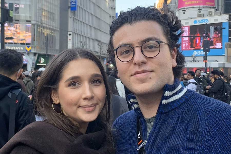 ドイツから来た（左から）エレナさんとエネスさん【写真：Hint-Pot編集部】