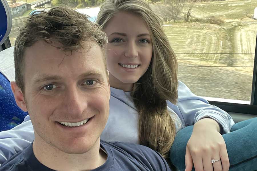 アメリカ人YouTuberのジェイソンさんと妻・リネルさん【写真提供：ジェイソン・レイ】