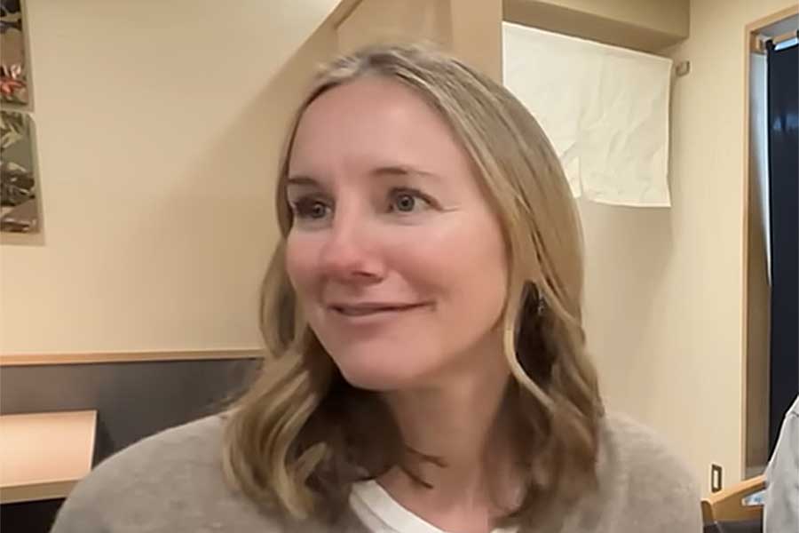 アメリカからやってきたサラさん（スクリーンショット）