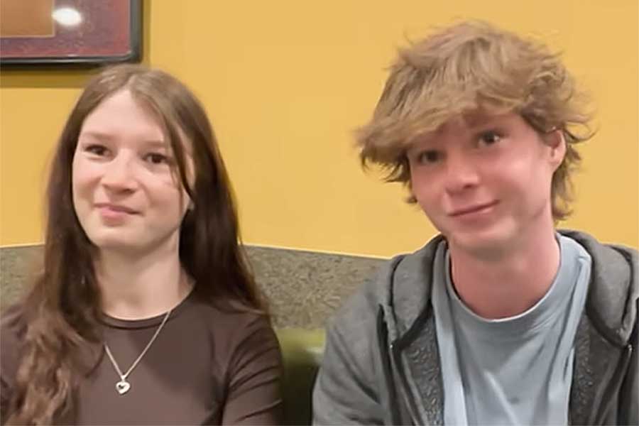 オーストラリアから来た（左から）ヤニーさんとインディさん（スクリーンショット）