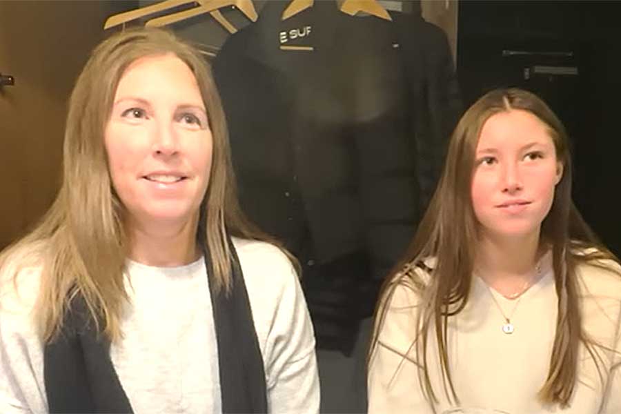 アメリカから来た（左から）ジェンさんとシドニーさん（スクリーンショット）