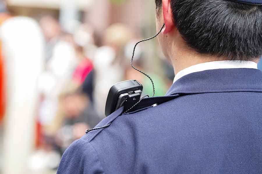 見回りはネット上でも（写真はイメージ）【写真：PIXTA】