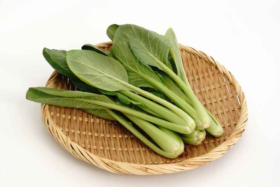 栄養たっぷりの小松菜（写真はイメージ）【写真：写真AC】