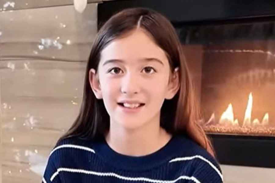 カナダで暮らすエリーシャちゃん。日本人からの贈り物に大興奮（スクリーンショット）