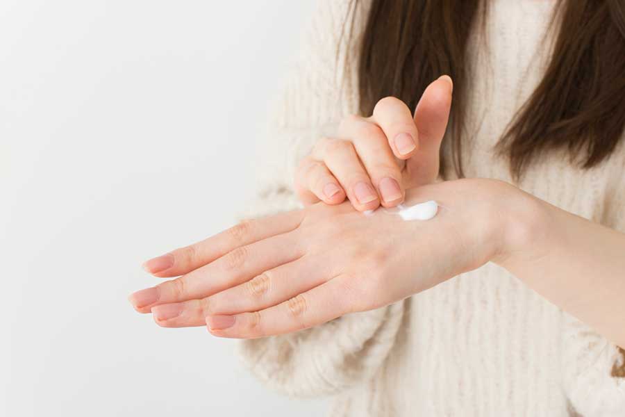 ハンドクリームが欠かせない時期(写真はイメージ)【写真:PIXTA】