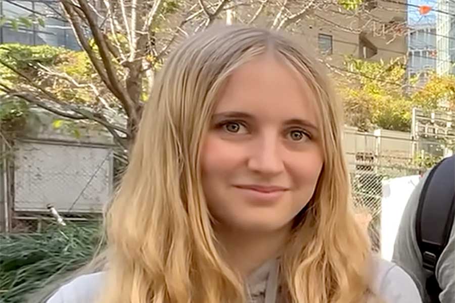 アメリカから家族とやってきたゾーイさん（スクリーンショット）