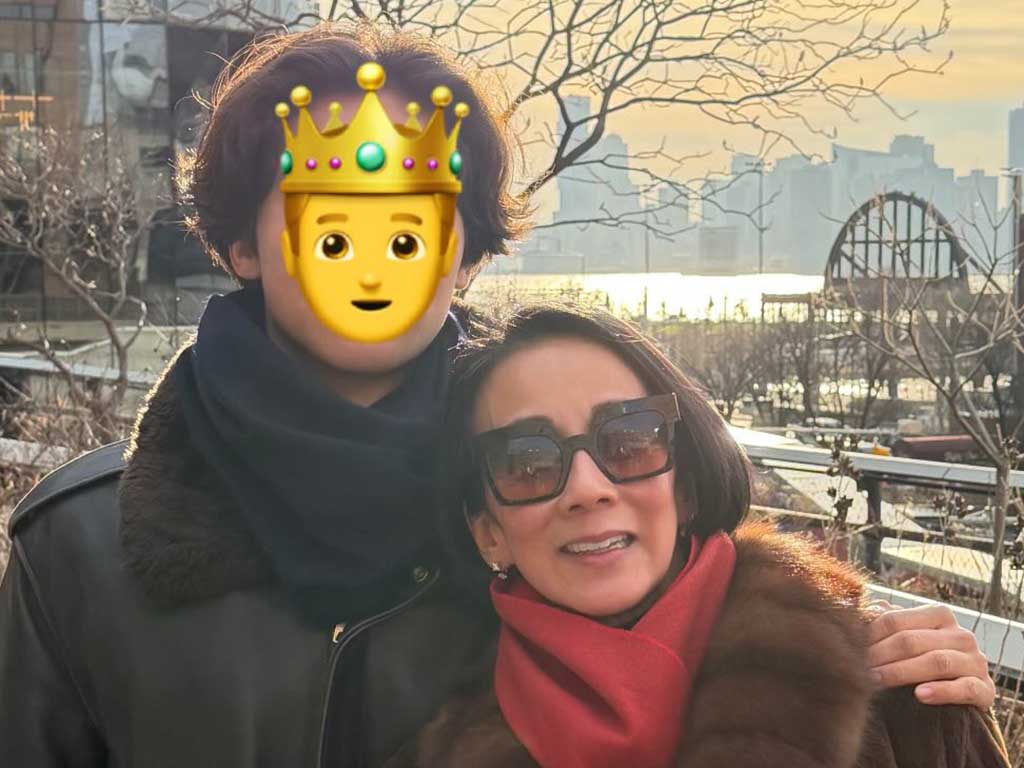 新天地での生活をスタートさせる長男のため、ニューヨークに滞在した中村江里子さん（右）（スクリーンショット）