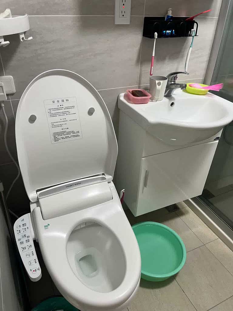 台湾の家庭用トイレ【写真提供：台湾人女性】