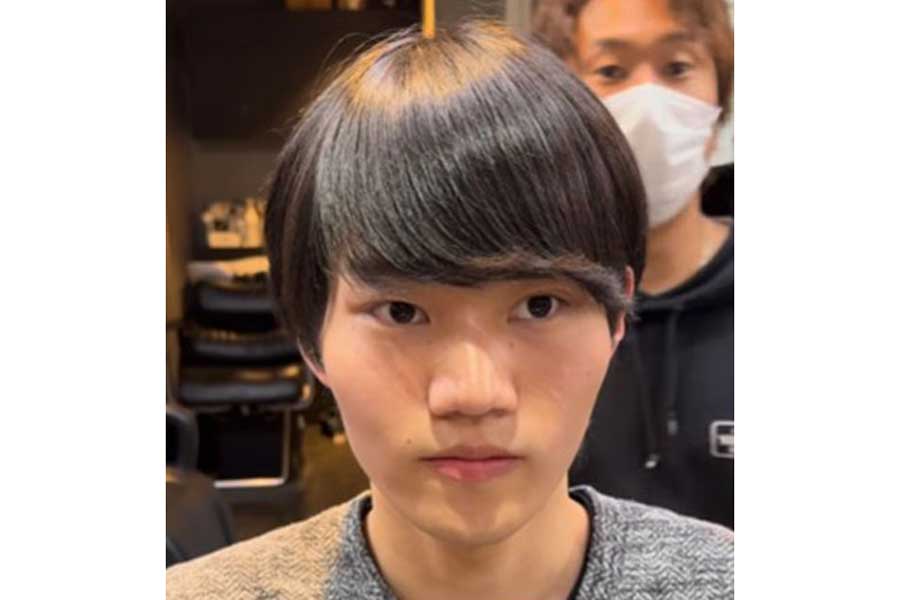 前髪が厚めだった男性(スクリーンショット)