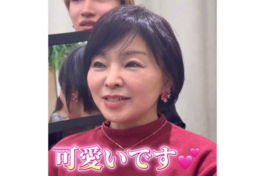 悩みを解消できたうれしさで笑みがこぼれる女性【出典:インスタグラム(view_nissy)よりスクリーンショット】