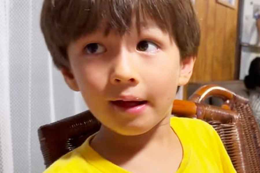 Amiさんの長男・ミオくん【出典：YouTube「Ami's Life」よりスクリーンショット】