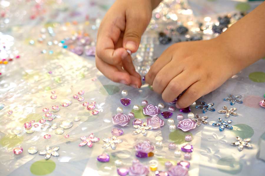 大流行している立体シール(写真はイメージ)【写真:写真AC】