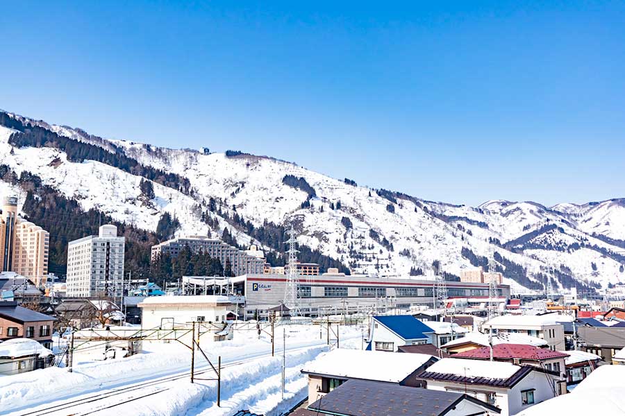 多くのスキー場がある湯沢町【写真：PIXTA】