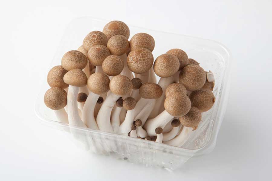 パックに入ったシメジ（写真はイメージ）【写真：PIXTA】
