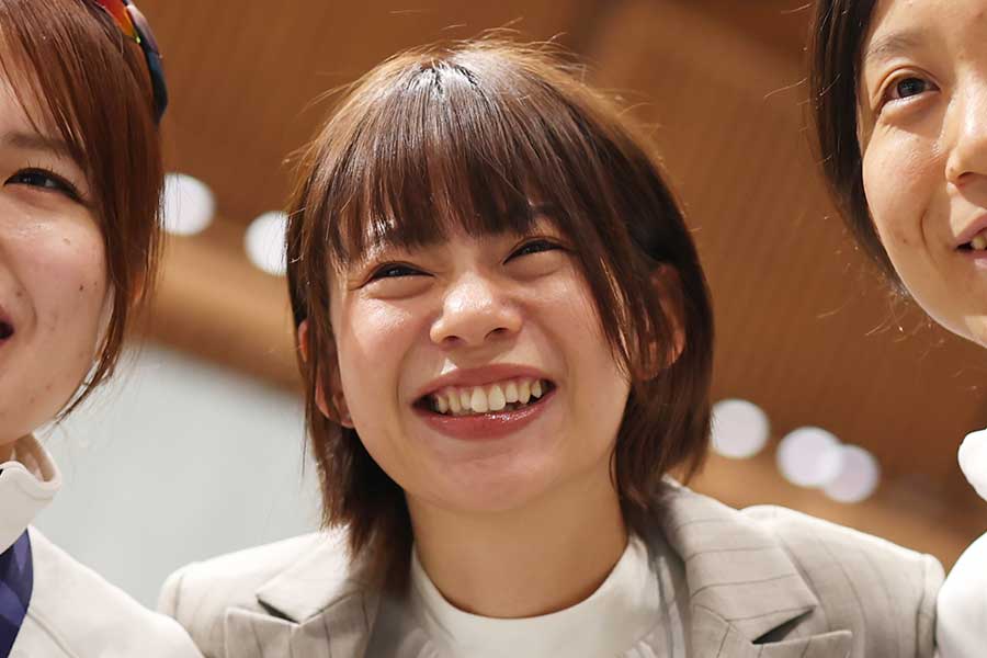 元スピードスケート選手の高木菜那さん【写真：Aflo】