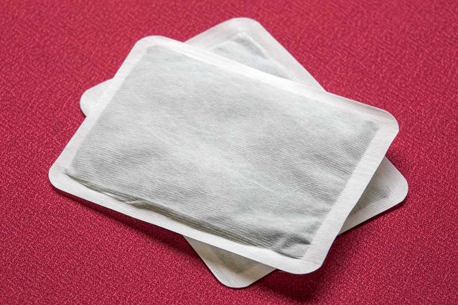 寒い時期に重宝する使い捨てカイロ（写真はイメージ）【写真：写真AC】