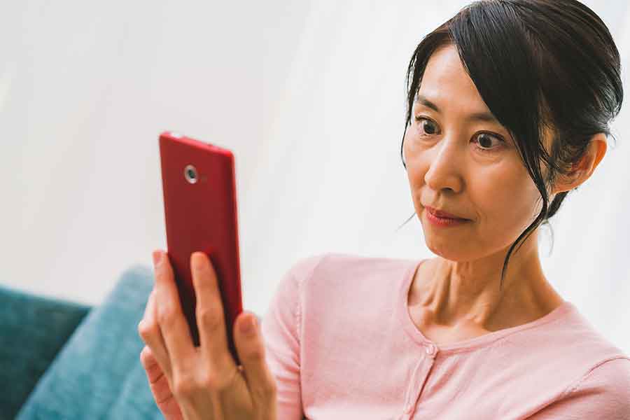 偽警察官による詐欺に注意（写真はイメージ）【写真：PIXTA】