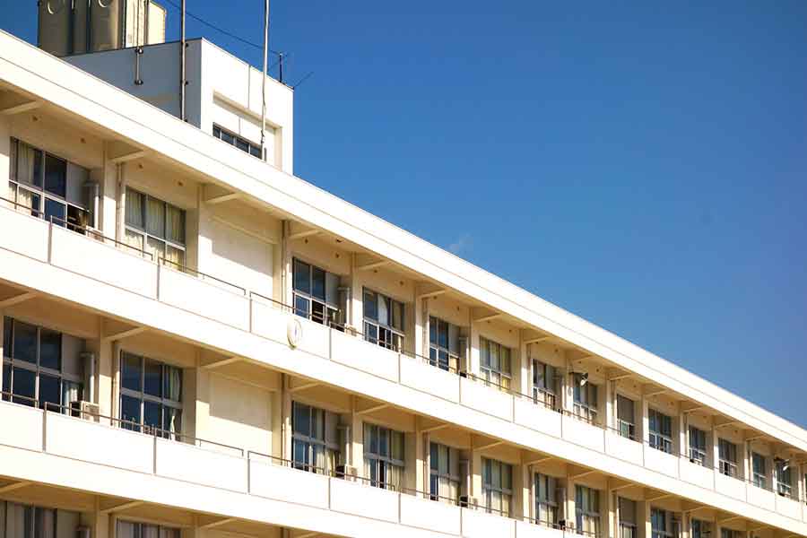 大きな社会問題となっているいじめや暴行動画の拡散（写真はイメージ）【写真：写真AC】