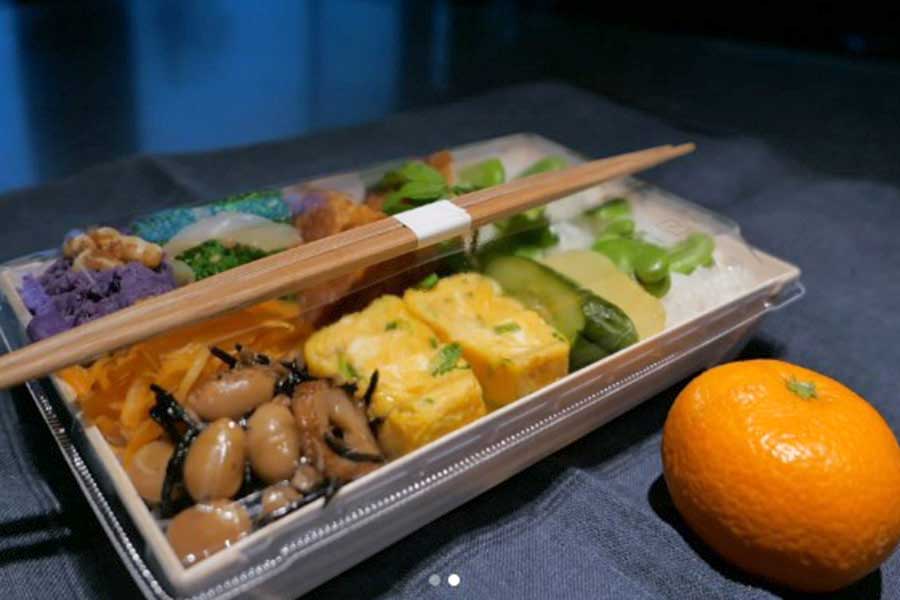 滝沢眞規子さんが作った弁当【出典：インスタグラム（makikotakizawa）よりスクリーンショット】