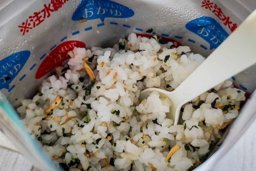 非常時に便利なアルファ化米（写真はイメージ）【写真：PIXTA】