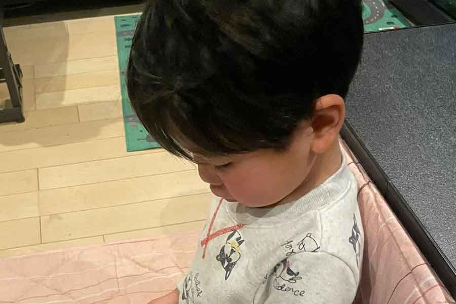 土曜保育から帰宅した息子さん【写真提供：ゴンゾウR4（@R453374510）さん】