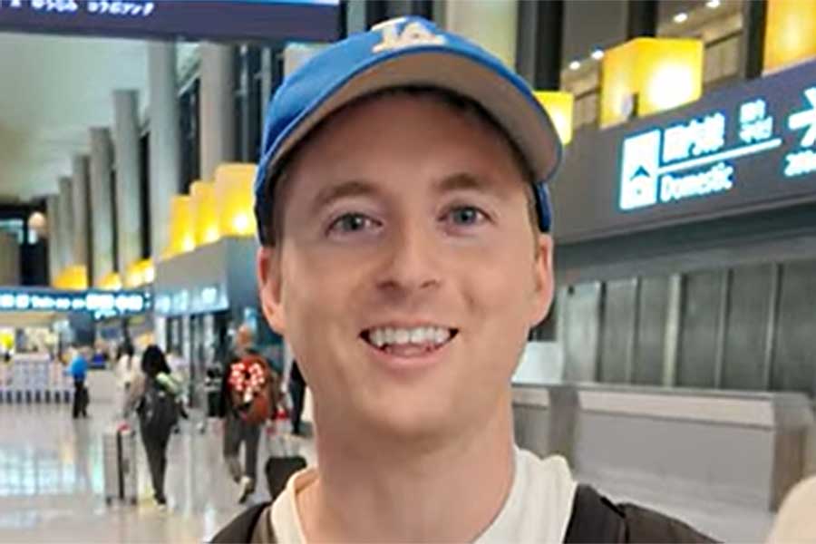 アメリカ人のトレヴァンさん【出典:YouTube「Jason Ray ジェイソン・レイ」よりスクリーンショット】