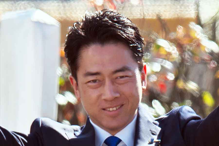 小泉進次郎防衛相【写真：Aflo】