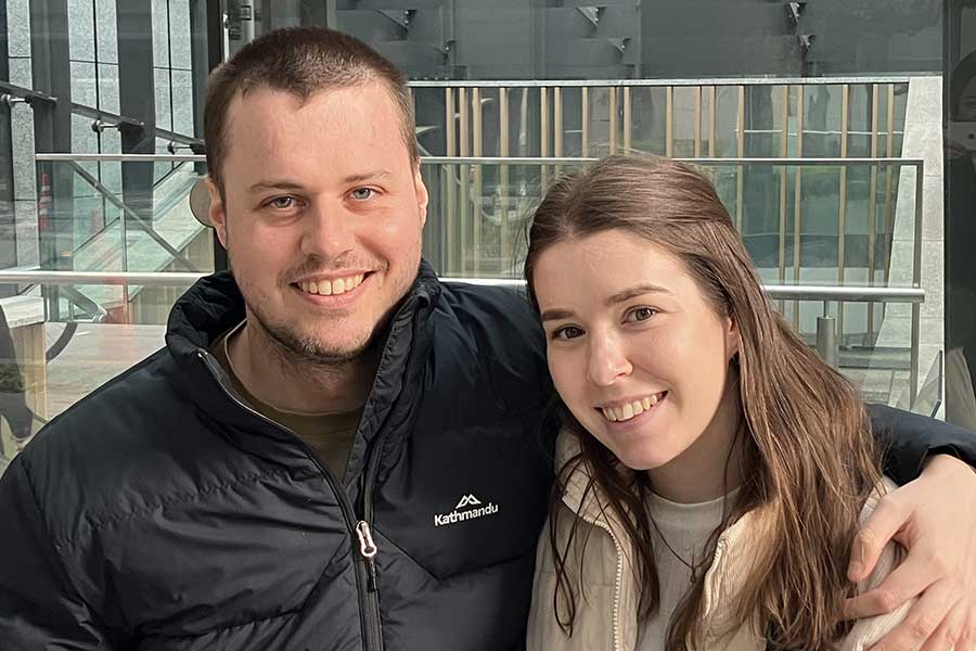 オーストラリアから来た（左から）クリスチャンさんとソフィーさん【写真：Hint-Pot編集部】