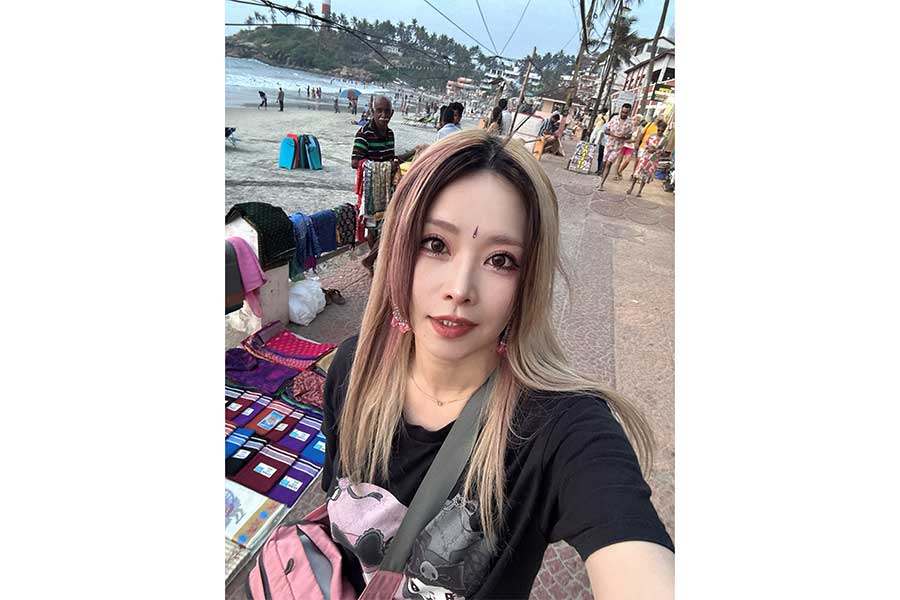 インドを旅する亀沢さん【写真提供：亀沢郁奈 / Ikuna Kamezawa（@ikunofuji）さん】