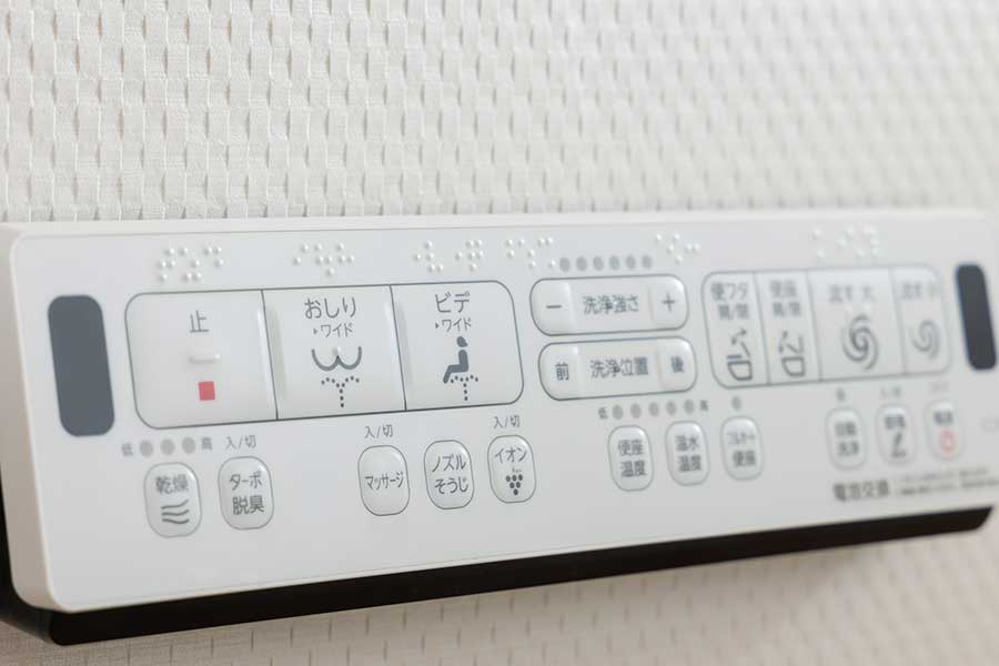 日本のウォシュレットや、暖房便座など高機能なトイレに驚く外国人は多い（写真はイメージ）【写真：PIXTA】