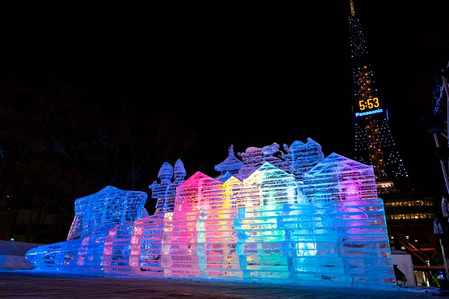 国内外から毎年多くの観光客が訪れる「さっぽろ雪まつり」（写真はイメージ）【写真：PIXTA】