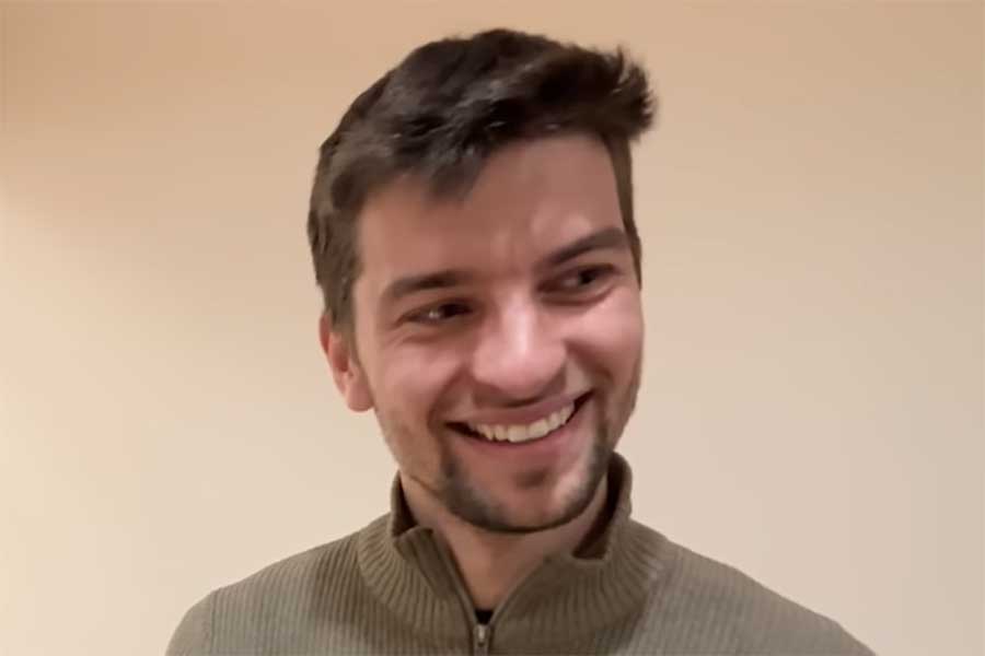 ドイツ人のフランズさん【出典:YouTube「日本食冒険記Tokyo Food Adventures」よりスクリーンショット】