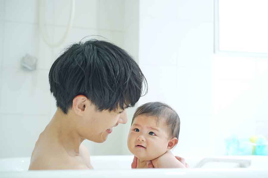 子どもと一緒にお風呂に入る日本の文化に衝撃（写真はイメージ）【写真：PIXTA】