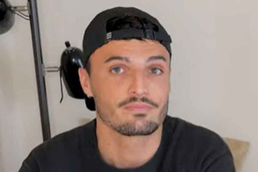 日本で暮らす、フランス人のレオさん【出典：YouTube「Bebechan - 日本のフランス人」よりスクリーンショット】