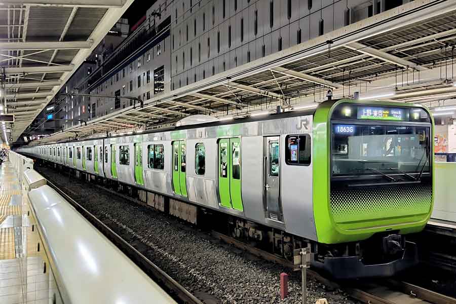 ほぼ時間通りに運行する日本の公共交通機関に感激（写真はイメージ）【写真：写真AC】