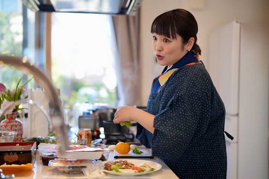 ひな祭りのお祝いをした柳原可奈子さん【出典：インスタグラム（yanagihara_kanako_）よりスクリーンショット】