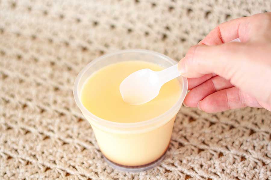 コンビニで手軽に買えるプリン。ほど良い甘さが人気（写真はイメージ）【写真：写真AC】