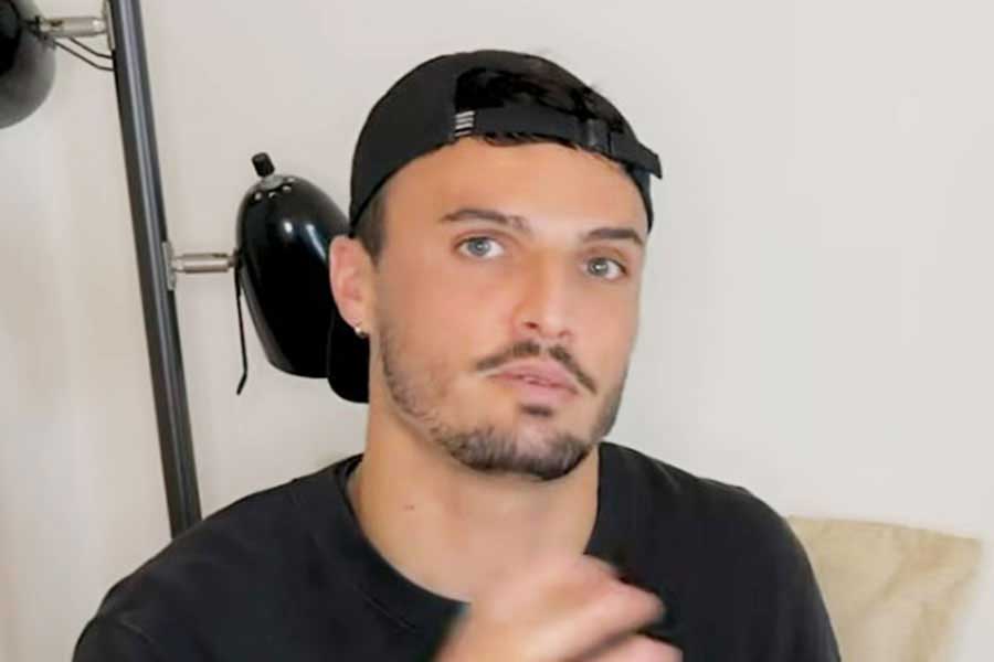 日本で子育てするフランス人パパのレオさん【出典：YouTube「Bebechan - 日本のフランス人」よりスクリーンショット】