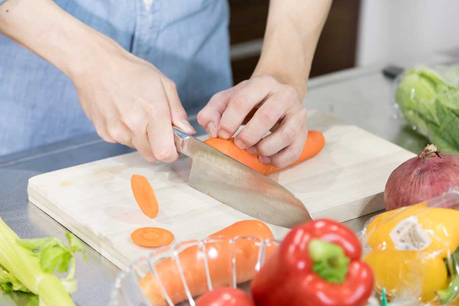 食卓に欠かせない野菜（写真はイメージ）【写真：PIXTA】