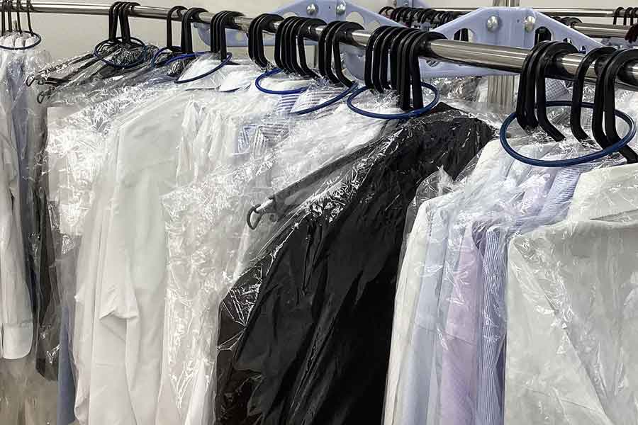 クリーニング店に頼んだシャツに違和感(写真はイメージ)【写真:写真AC】