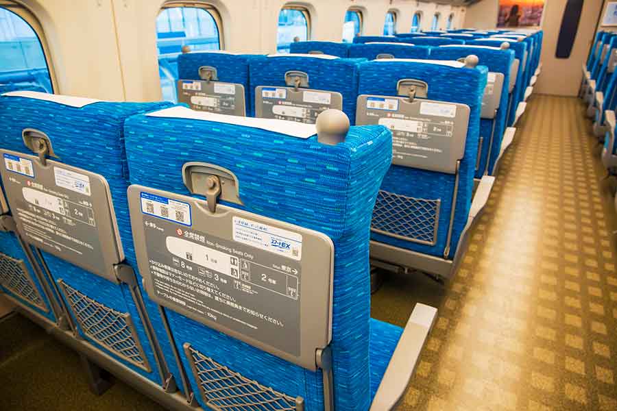 新幹線の座席が指定席なのか、自由席なのかがわかりづらくて戸惑った（写真はイメージ）【写真：写真PIXTA】