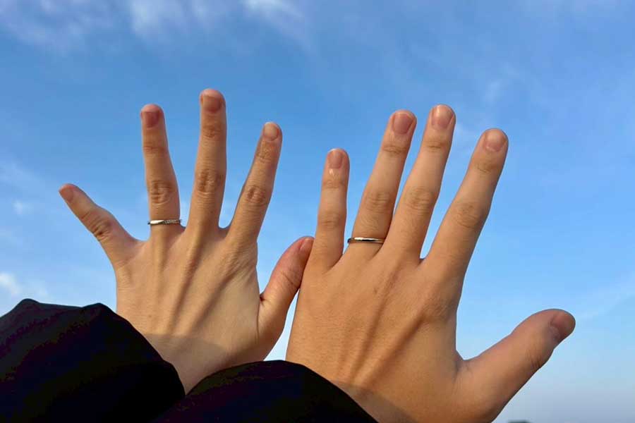 彼との結婚を報告したさくらさん【写真提供：さくら（white_yui2618）さん】