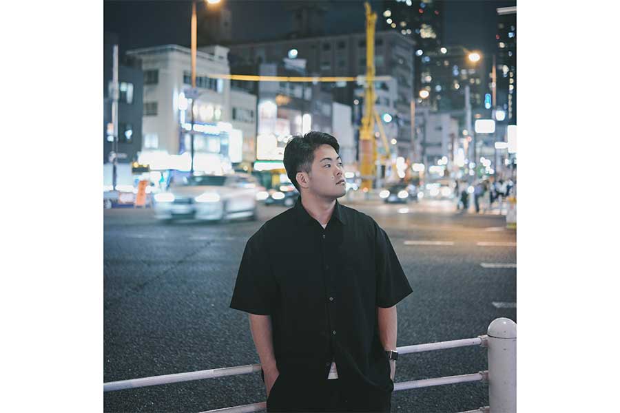 話題の一枚を撮影した、写真家の関岡さん【写真提供：関岡大晃（@hirography_321）さん】