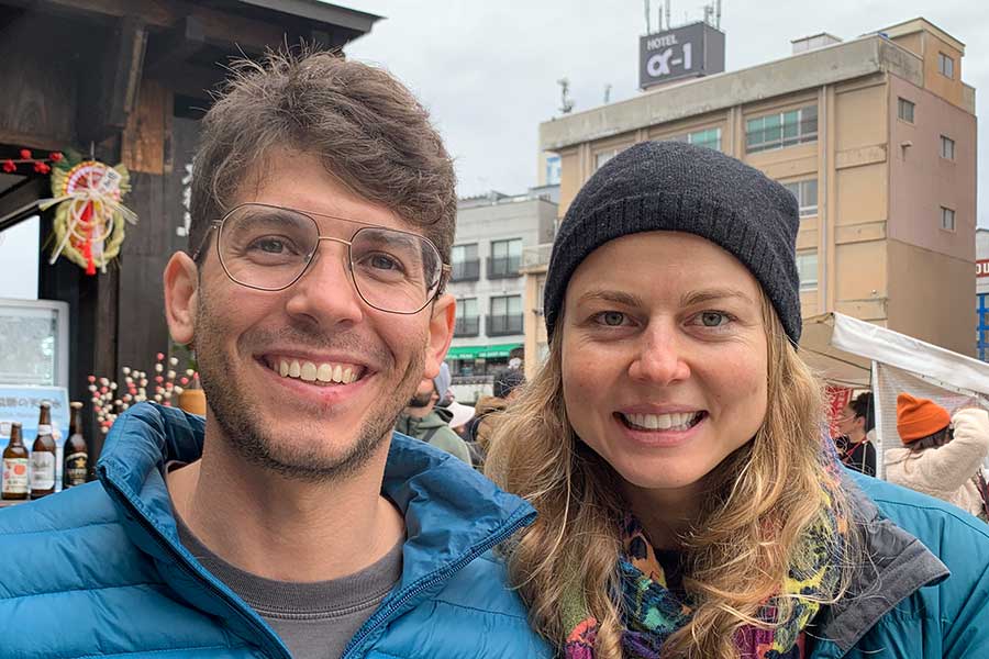 オーストラリアから来た（左から）バイロンさんとカリーヌさん【写真：Hint-Pot編集部】